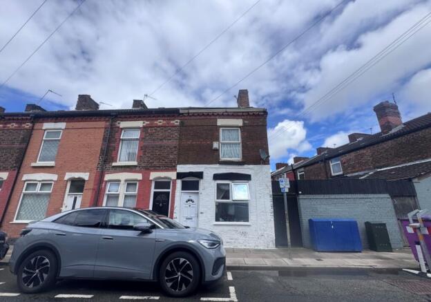 2 bed property, in 81 Nimrod Street, £70,000