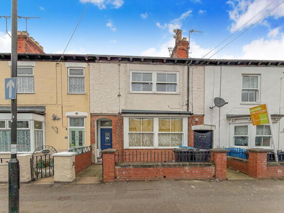 4 bed property, in Hull HU3, £140,000