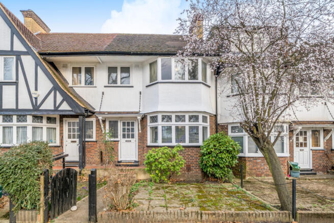 4 bed property, in Monks Drive, £950,000