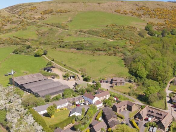 5 bed property, in Brombil Farm, £3,800,000