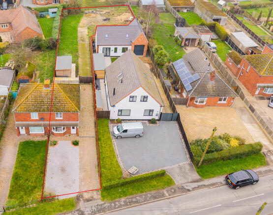 2 bed property, in Jerusalem Road, £290,000