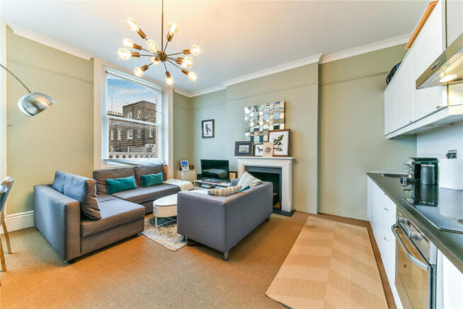 1 bed property, in Hereford Road, £535,000