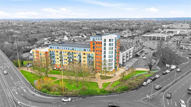 2 bed property, in Station Lane, £210,000