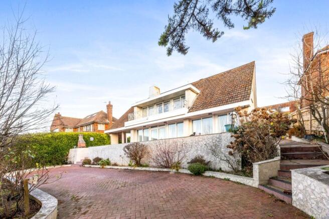 4 bed property, in The Cliff, £1,500,000