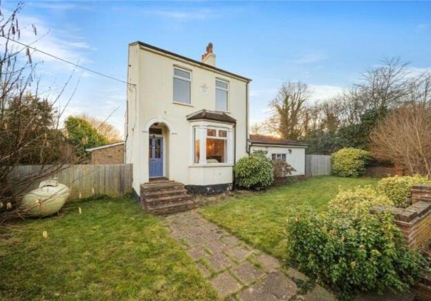 4 bed property, in Powis Villa, £410,000