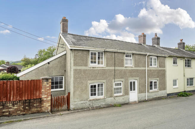 3 bed property, in Gorn Road, £169,950