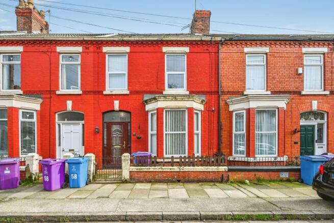 3 bed property, in Granville Road, £165,000