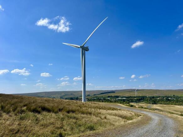 Studio, in Plot 12 East Land at Upper Ras Bryn Oer Lane, £2,000