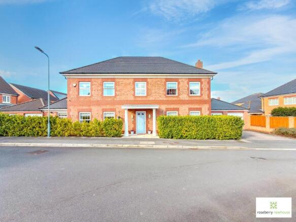 5 bed property, in Brantingham Drive, £550,000