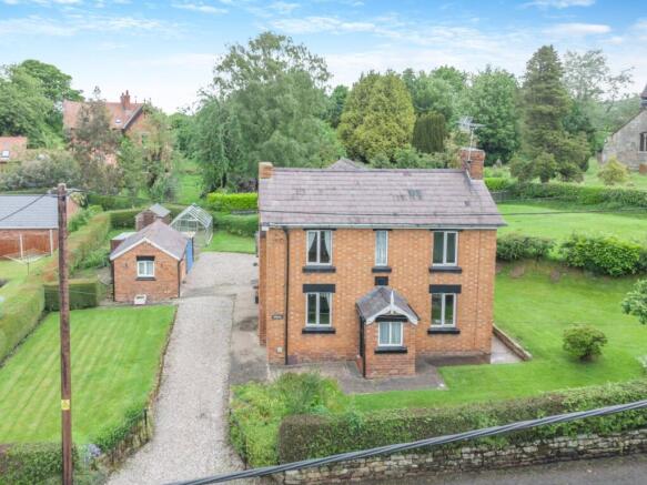 3 bed property, in Church Road, £450,000