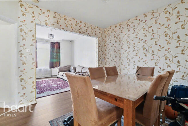 3 bed property, in Clayton Road, £500,000