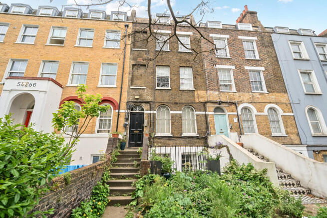1 bed property, in Queens Road, £325,000