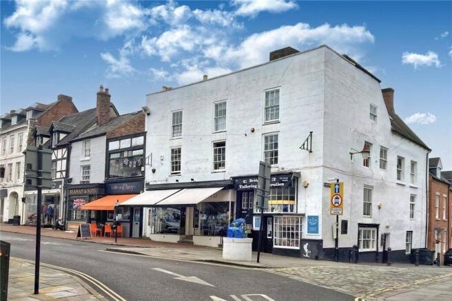 1 bed property, in Cartway, £125,000