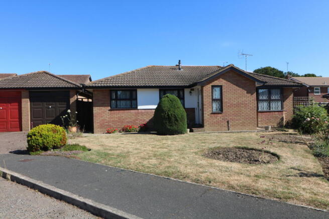 3 bed property, in Alexandra Road, £460,000