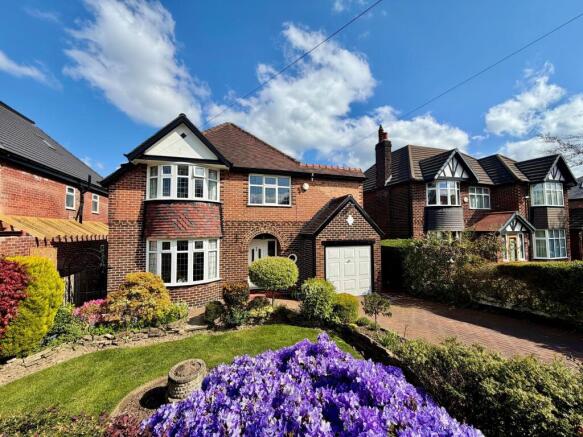 5 bed property, in Crossfield Road, £995,000