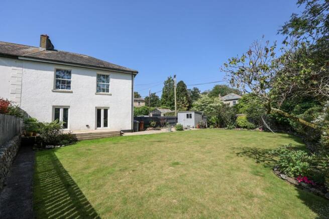 4 bed property, in Trewhiddle Road, £395,000
