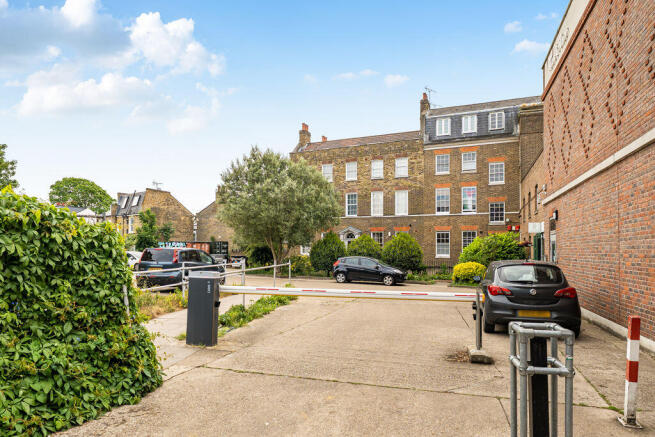 30 bed property, in Stoke Newington Church Street, £18,000,000