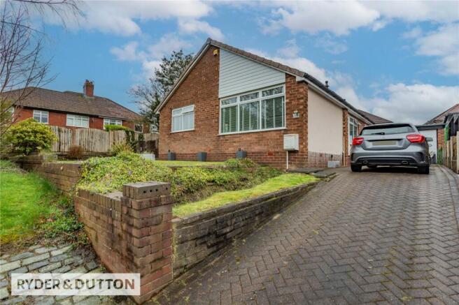 3 bed property, in Lower Green, £380,000