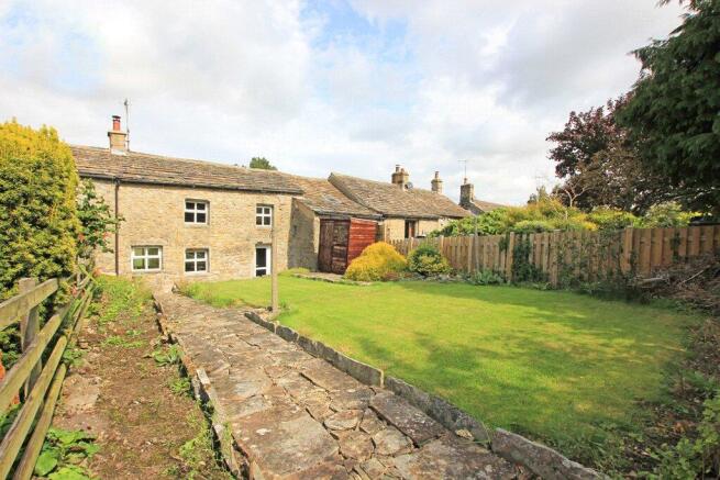 2 bed property, in Tatham Croft, £239,950