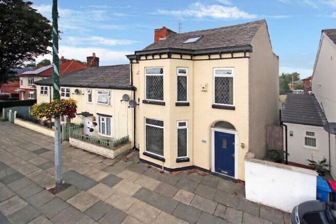3 bed property, in Liverpool Road, £300,000