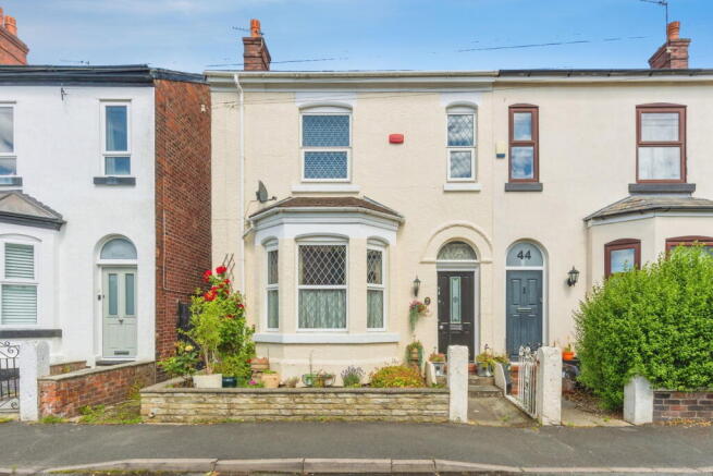 4 bed property, in Davenport Road, £340,000