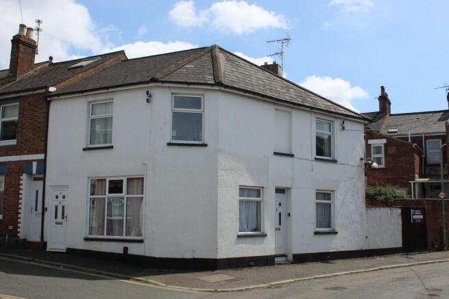 2 bed property, in Rosewood Terrace, £275,000