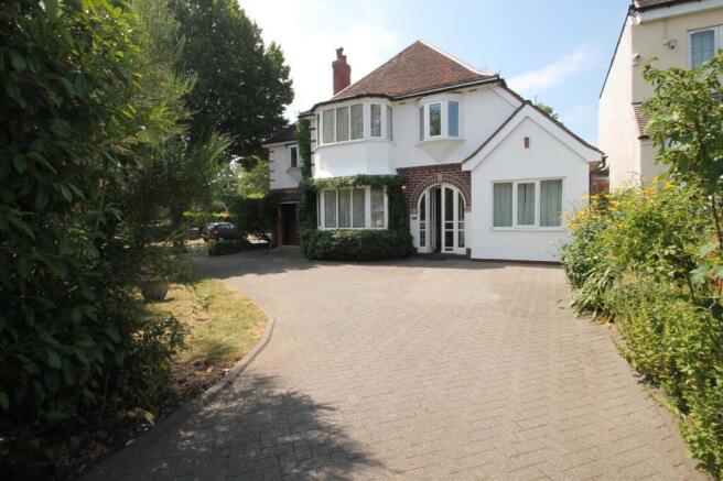 4 bed property, in Fitz Roy Avenue, £1,000,000
