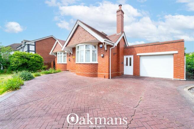 2 bed property, in Holly Road, £389,500