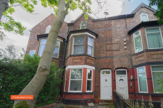 6 bed property, in Liverpool Road, £270,000