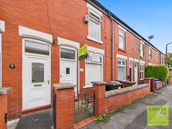 2 bed property, in Lorne Grove, £160,000