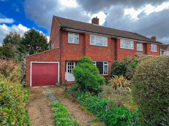 3 bed property, in Cherry Orchard Gardens, £649,950