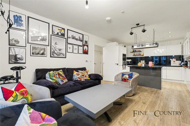 2 bed property, in Viscount House, £600,000