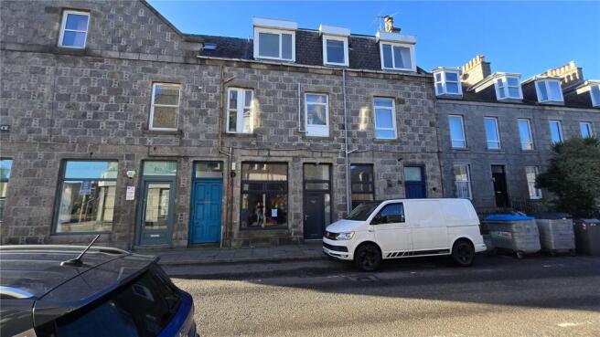 1 bed property, in Chattan Place, £31,995