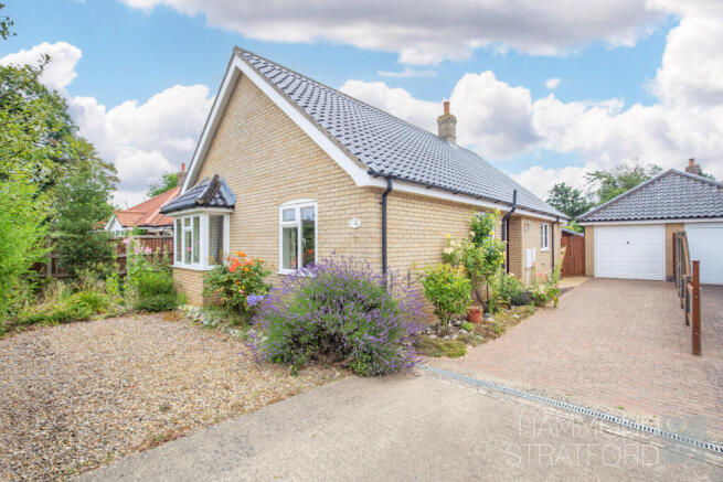 3 bed property, in Lynch Green, £410,000
