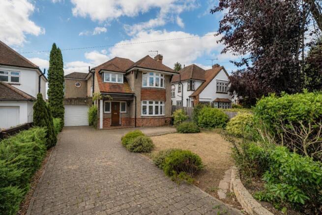 3 bed property, in St. Marks Crescent, £850,000