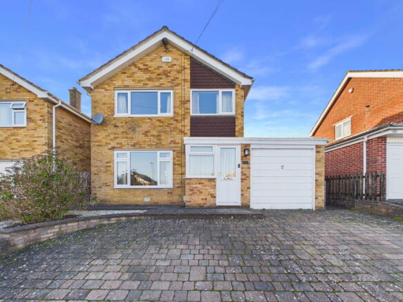 3 bed property, in Templeway West, £350,000