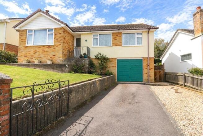 3 bed property, in Middleton Road, £335,000