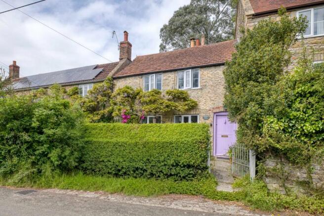 3 bed property, in Lamyatt, £365,000