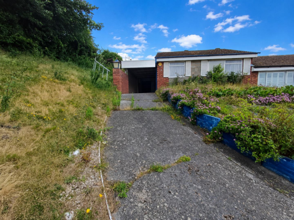 3 bed property, in Glenwood Close, £175,000