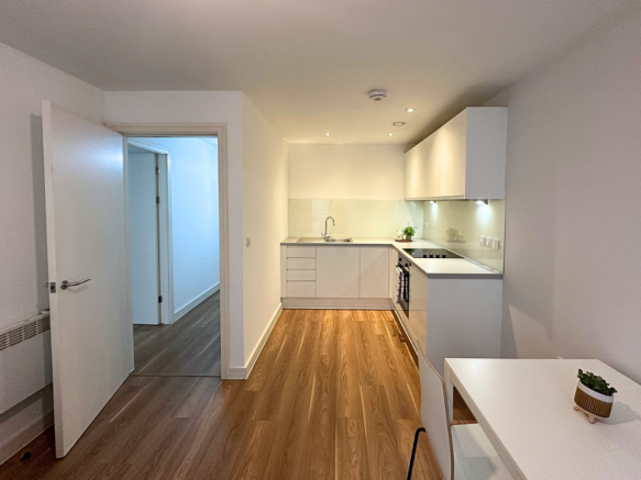 1 bed property, in 308 Block E One Wolstenholme Square 2 Slater Place, £110,000