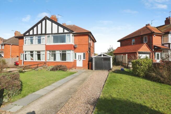 3 bed property, in Wallis Avenue, £230,000