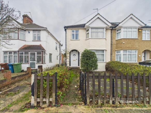 3 bed property, in The Chase, £525,000