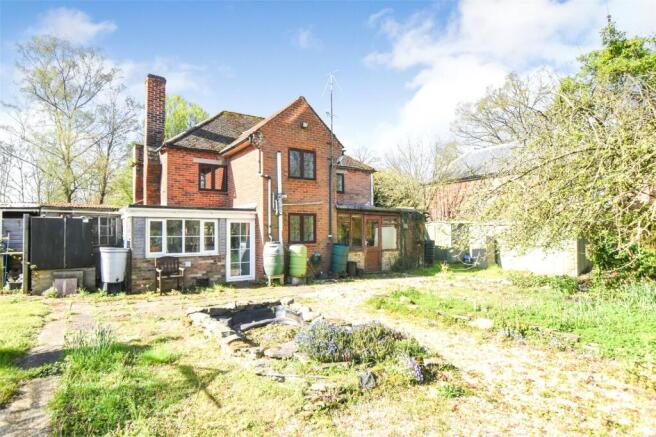 4 bed property, in Newnham Road, £700,000