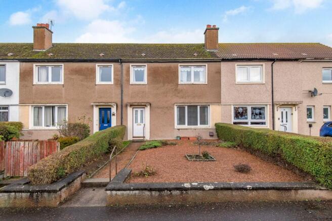 3 bed property, in Tom Morris Drive, £265,000