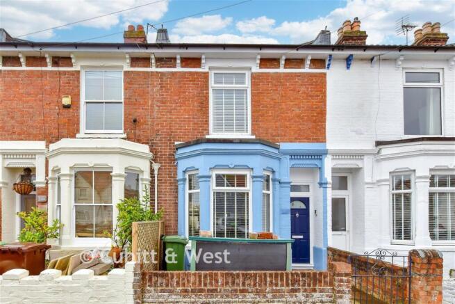 3 bed property, in Henderson Road, £315,000