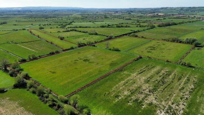Land, in Henley, £130,000