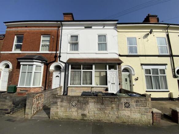 7 bed property, in The Avenue, £399,950