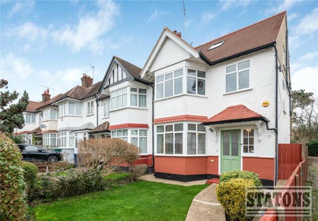 4 bed property, in Mayfield Avenue, £925,000