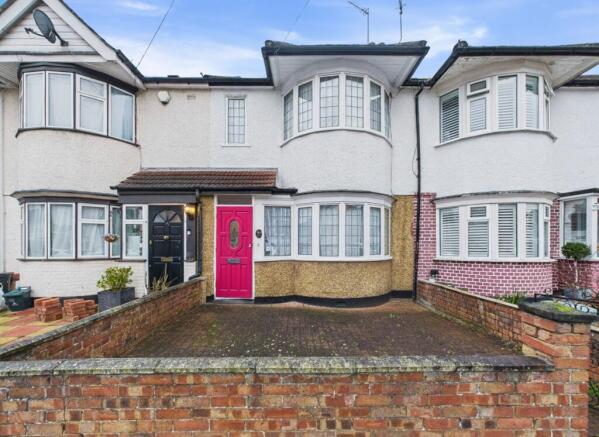 3 bed property, in Beverley Road, £500,000
