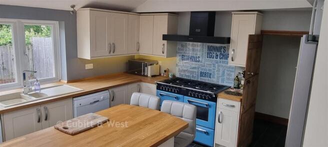 4 bed property, in Church Street, £675,000